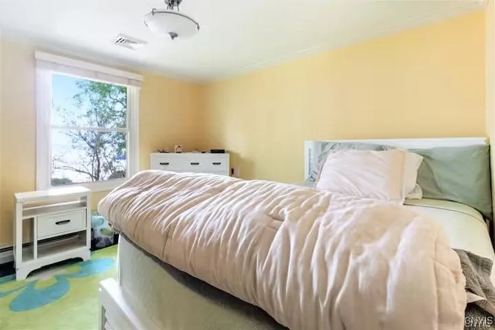 1509 Park Avenue, Vienna, New York 13157, Vienna, New York 13157, 3 Bedrooms Bedrooms, 9 Rooms Rooms,2 BathroomsBathrooms,Residential Lease,For Rent,1509 Park Avenue, Vienna, New York 13157,0,S1646835