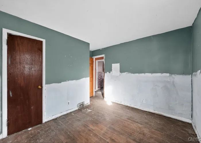 406 Beley Avenue, Syracuse, New York 13211, Syracuse, New York 13211, 3 Bedrooms Bedrooms, 6 Rooms Rooms,1 BathroomBathrooms,Residential,For Sale,406 Beley Avenue, Syracuse, New York 13211,0,S1647205