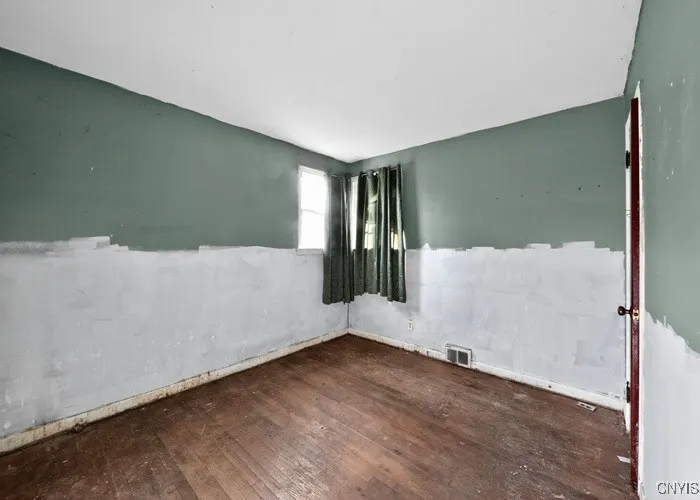 406 Beley Avenue, Syracuse, New York 13211, Syracuse, New York 13211, 3 Bedrooms Bedrooms, 6 Rooms Rooms,1 BathroomBathrooms,Residential,For Sale,406 Beley Avenue, Syracuse, New York 13211,0,S1647205