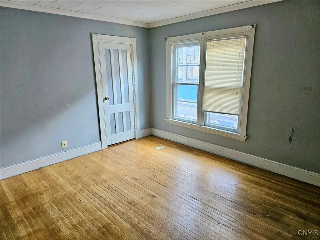 30 Westlake Avenue, Auburn, New York 13021, Auburn, New York 13021, 4 Bedrooms Bedrooms, 10 Rooms Rooms,2 BathroomsBathrooms,Residential,For Sale,30 Westlake Avenue, Auburn, New York 13021,0,S1646717