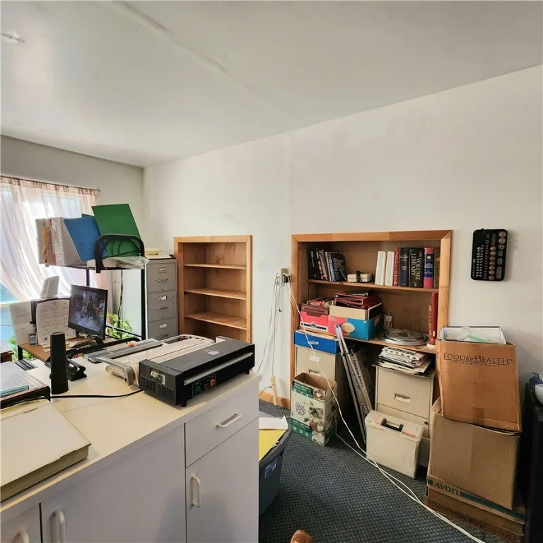 Built-ins in Bonus Room