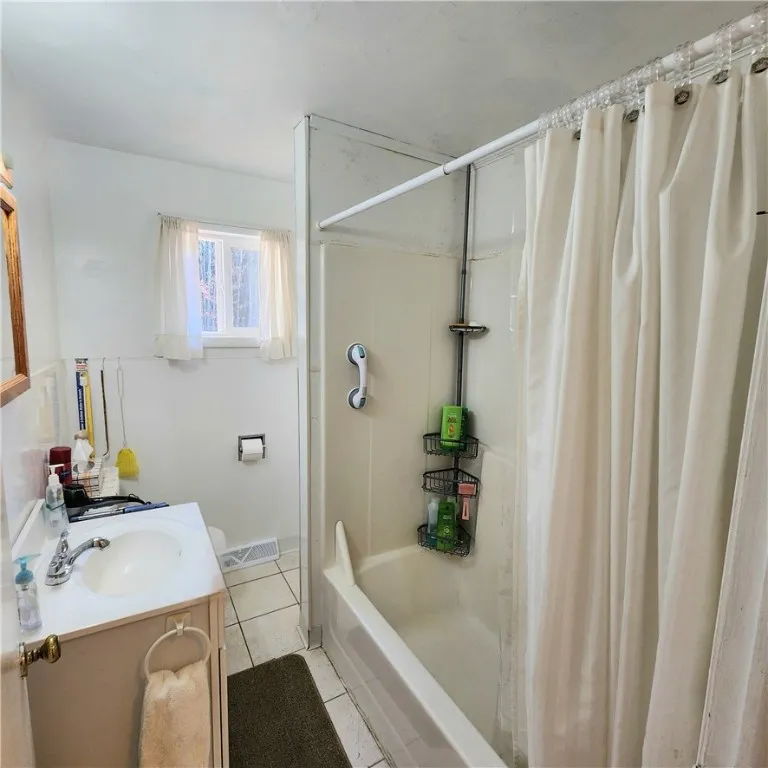 10886 Cox Road, Hornby, New York 14812, Hornby, New York 14812, 4 Bedrooms Bedrooms, 10 Rooms Rooms,1 BathroomBathrooms,Residential,For Sale,10886 Cox Road, Hornby, New York 14812,0,R1647228