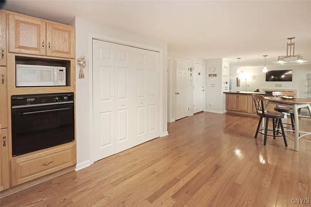 516 Standish Drive, Dewitt, New York 13224, De Witt, New York 13224, 4 Bedrooms Bedrooms, 9 Rooms Rooms,2 BathroomsBathrooms,Residential,For Sale,516 Standish Drive, Dewitt, New York 13224,0,S1646574