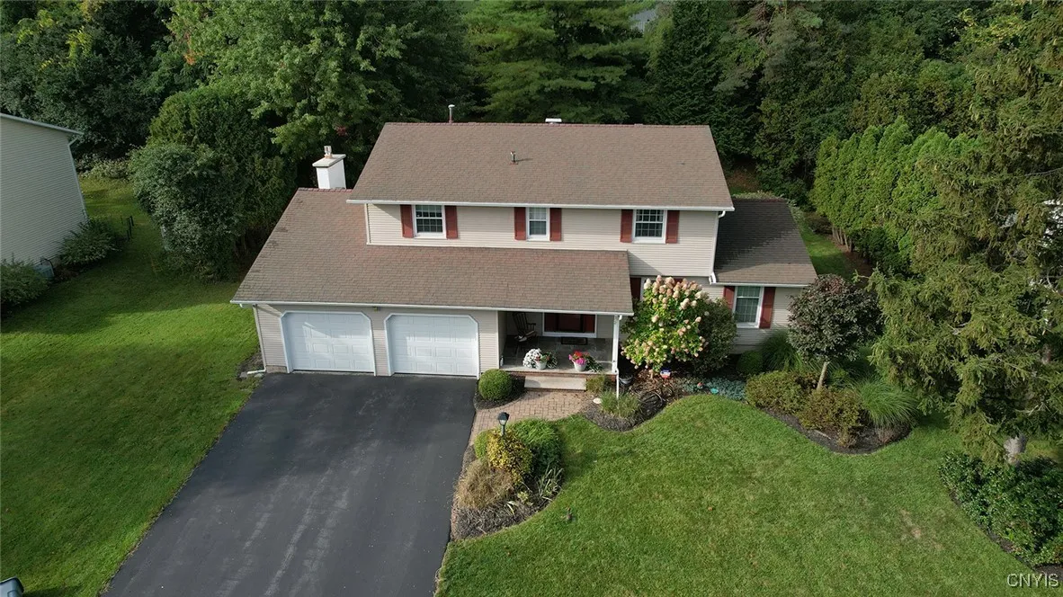 516 Standish Drive, Dewitt, New York 13224, De Witt, New York 13224, 4 Bedrooms Bedrooms, 9 Rooms Rooms,2 BathroomsBathrooms,Residential,For Sale,516 Standish Drive, Dewitt, New York 13224,0,S1646574
