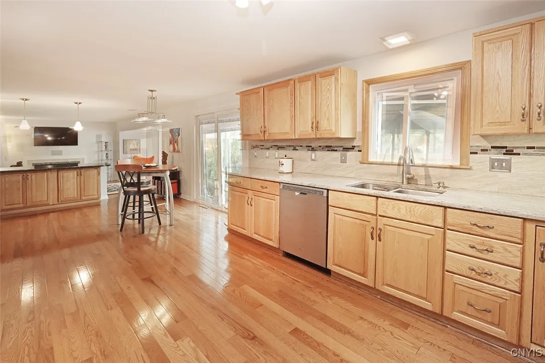 516 Standish Drive, Dewitt, New York 13224, De Witt, New York 13224, 4 Bedrooms Bedrooms, 9 Rooms Rooms,2 BathroomsBathrooms,Residential,For Sale,516 Standish Drive, Dewitt, New York 13224,0,S1646574