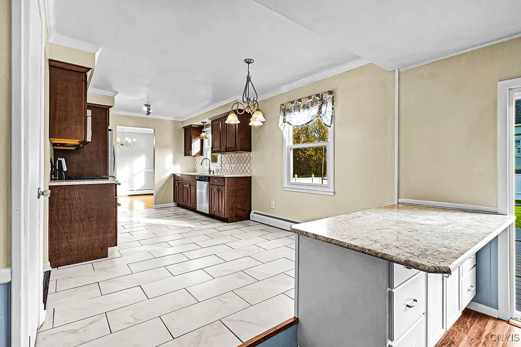 2 Gateshead Road, New Hartford, New York 13413, New Hartford, New York 13413, 4 Bedrooms Bedrooms, 9 Rooms Rooms,2 BathroomsBathrooms,Residential,For Sale,2 Gateshead Road, New Hartford, New York 13413,0,S1644631