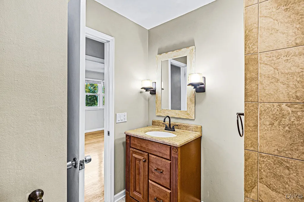 2 Gateshead Road, New Hartford, New York 13413, New Hartford, New York 13413, 4 Bedrooms Bedrooms, 9 Rooms Rooms,2 BathroomsBathrooms,Residential,For Sale,2 Gateshead Road, New Hartford, New York 13413,0,S1644631