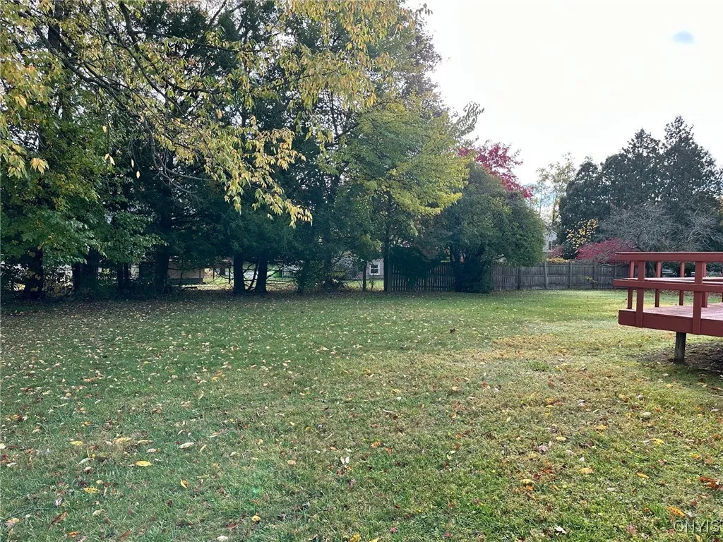 220 Palmer Drive, Manlius, New York 13066, Manlius, New York 13066, 3 Bedrooms Bedrooms, 6 Rooms Rooms,1 BathroomBathrooms,Residential,For Sale,220 Palmer Drive, Manlius, New York 13066,0,S1646360