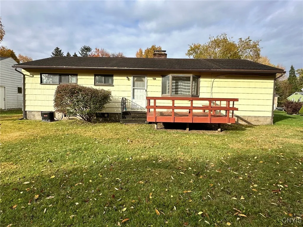 220 Palmer Drive, Manlius, New York 13066, Manlius, New York 13066, 3 Bedrooms Bedrooms, 6 Rooms Rooms,1 BathroomBathrooms,Residential,For Sale,220 Palmer Drive, Manlius, New York 13066,0,S1646360