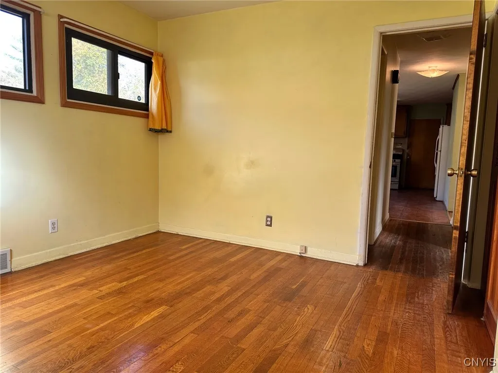 220 Palmer Drive, Manlius, New York 13066, Manlius, New York 13066, 3 Bedrooms Bedrooms, 6 Rooms Rooms,1 BathroomBathrooms,Residential,For Sale,220 Palmer Drive, Manlius, New York 13066,0,S1646360