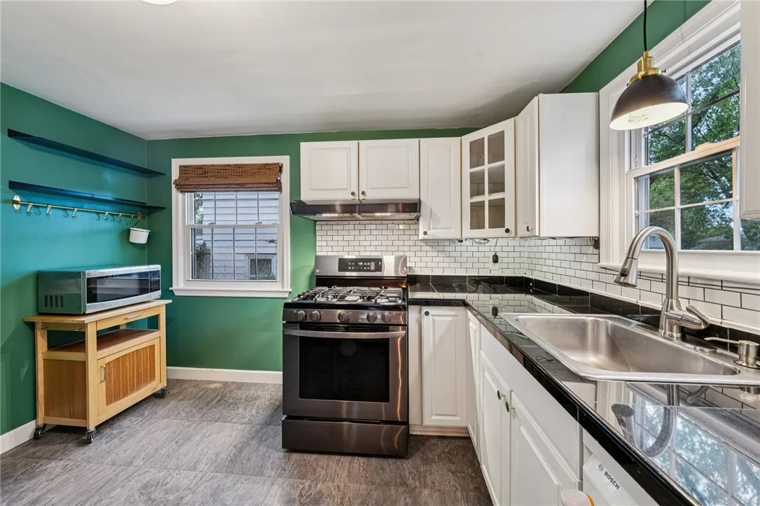 49 Canterbury Court, Amherst, New York 14226, Amherst, New York 14226, 3 Bedrooms Bedrooms, 6 Rooms Rooms,1 BathroomBathrooms,Residential,For Sale,49 Canterbury Court, Amherst, New York 14226,0,R1647224 49 Canterbury Court, Amherst, New York 14226, Amherst, New York 14226, 3 Bedrooms Bedrooms, 6 Rooms Rooms,1 BathroomBathrooms,Residential,For Sale,49 Canterbury Court, Amherst, New York 14226,0,R1647224