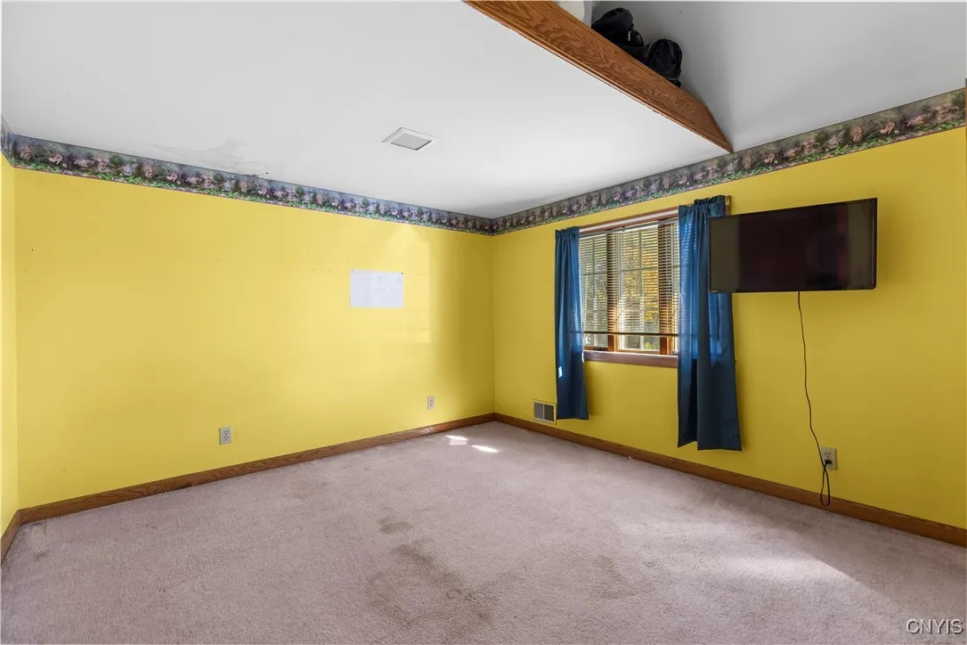 6317 State Route 233, Westmoreland, New York 13440, Westmoreland, New York 13440, 3 Bedrooms Bedrooms, 10 Rooms Rooms,1 BathroomBathrooms,Residential,For Sale,6317 State Route 233, Westmoreland, New York 13440,0,S1646812