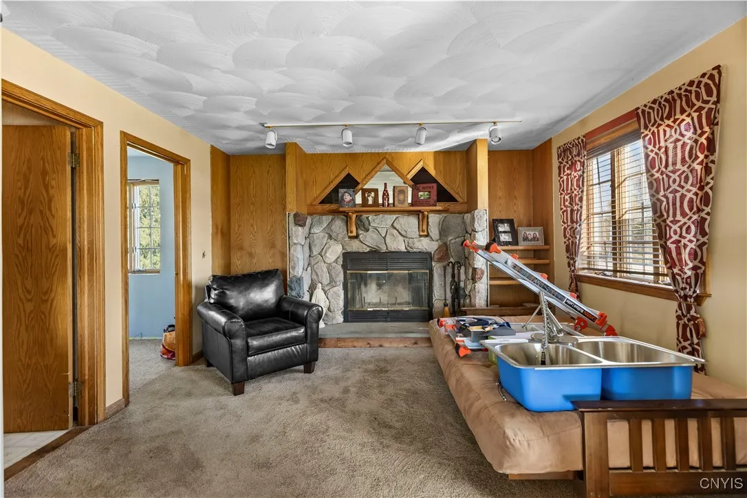 6317 State Route 233, Westmoreland, New York 13440, Westmoreland, New York 13440, 3 Bedrooms Bedrooms, 10 Rooms Rooms,1 BathroomBathrooms,Residential,For Sale,6317 State Route 233, Westmoreland, New York 13440,0,S1646812