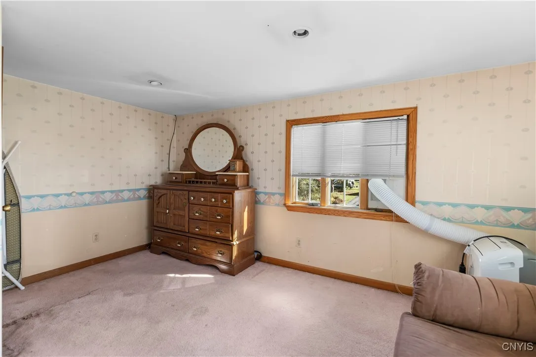 6317 State Route 233, Westmoreland, New York 13440, Westmoreland, New York 13440, 3 Bedrooms Bedrooms, 10 Rooms Rooms,1 BathroomBathrooms,Residential,For Sale,6317 State Route 233, Westmoreland, New York 13440,0,S1646812