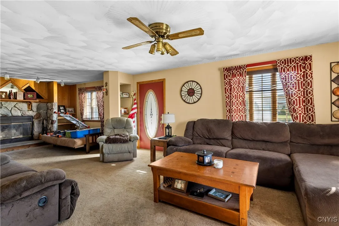 6317 State Route 233, Westmoreland, New York 13440, Westmoreland, New York 13440, 3 Bedrooms Bedrooms, 10 Rooms Rooms,1 BathroomBathrooms,Residential,For Sale,6317 State Route 233, Westmoreland, New York 13440,0,S1646812