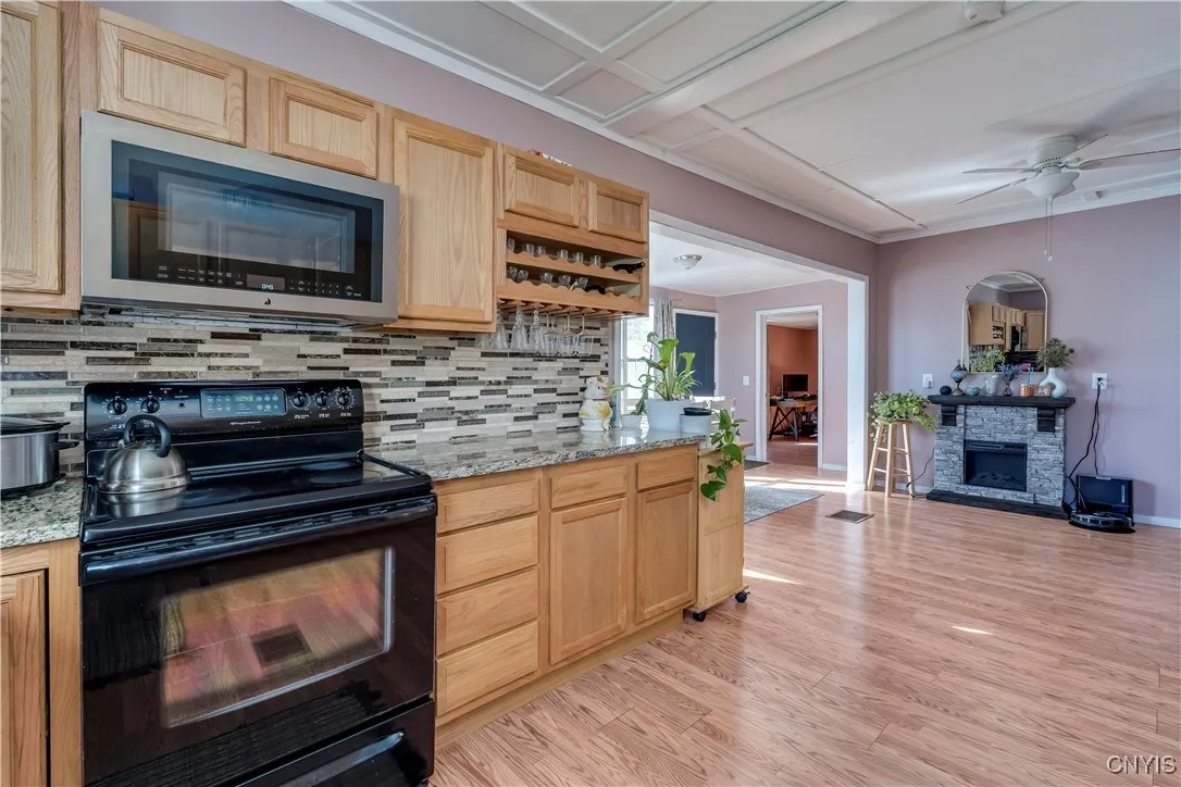 101 Washington Street, Antwerp, New York 13608, Antwerp, New York 13608, 4 Bedrooms Bedrooms, 9 Rooms Rooms,3 BathroomsBathrooms,Residential,For Sale,101 Washington Street, Antwerp, New York 13608,0,S1646198