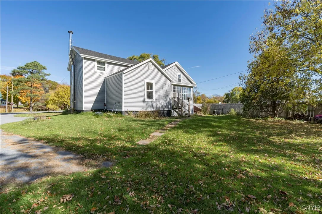 101 Washington Street, Antwerp, New York 13608, Antwerp, New York 13608, 4 Bedrooms Bedrooms, 9 Rooms Rooms,3 BathroomsBathrooms,Residential,For Sale,101 Washington Street, Antwerp, New York 13608,0,S1646198