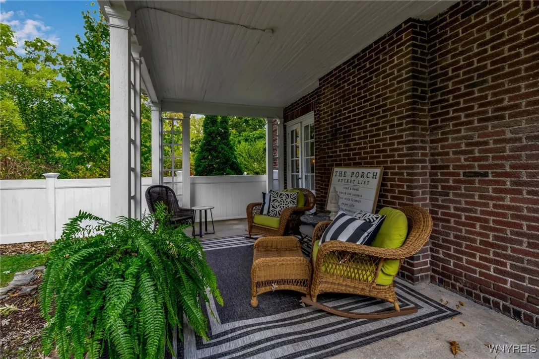 815 James Avenue, Niagara Falls, New York 14305, Niagara Falls, New York 14305, 3 Bedrooms Bedrooms, 8 Rooms Rooms,2 BathroomsBathrooms,Residential,For Sale,815 James Avenue, Niagara Falls, New York 14305,0,B1647101