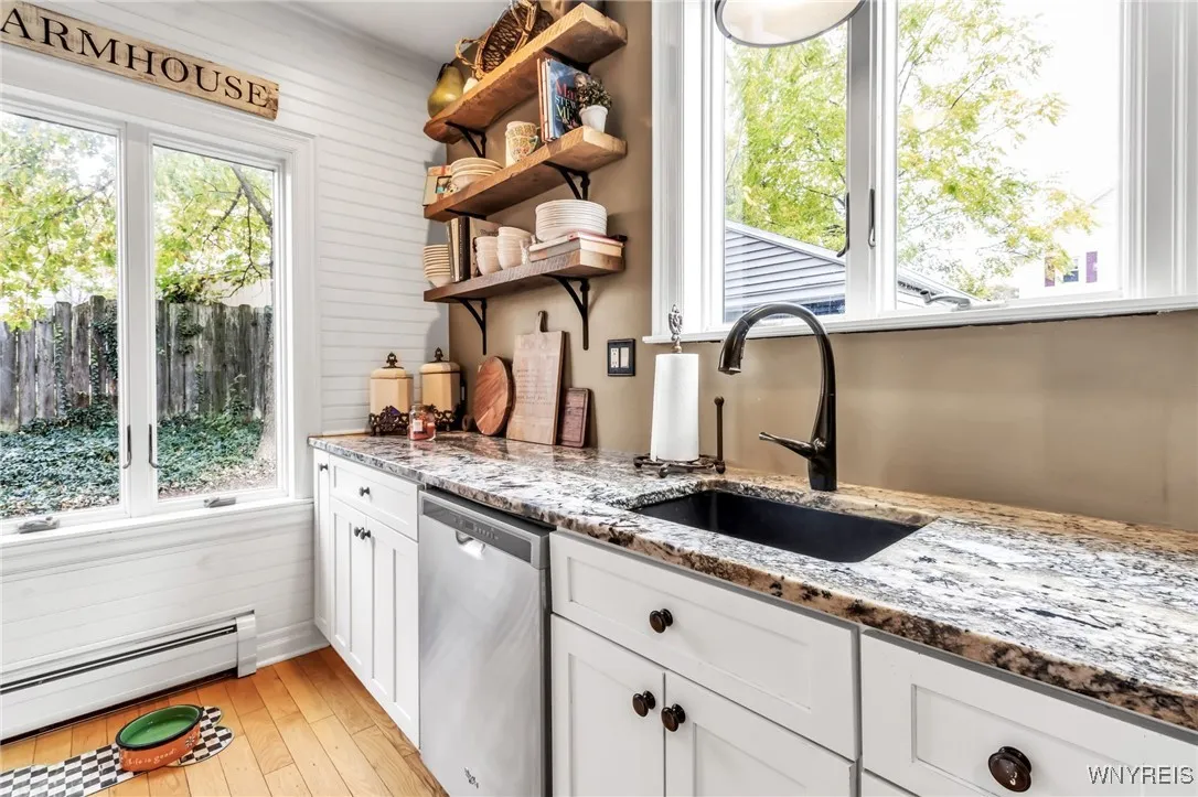 815 James Avenue, Niagara Falls, New York 14305, Niagara Falls, New York 14305, 3 Bedrooms Bedrooms, 8 Rooms Rooms,2 BathroomsBathrooms,Residential,For Sale,815 James Avenue, Niagara Falls, New York 14305,0,B1647101