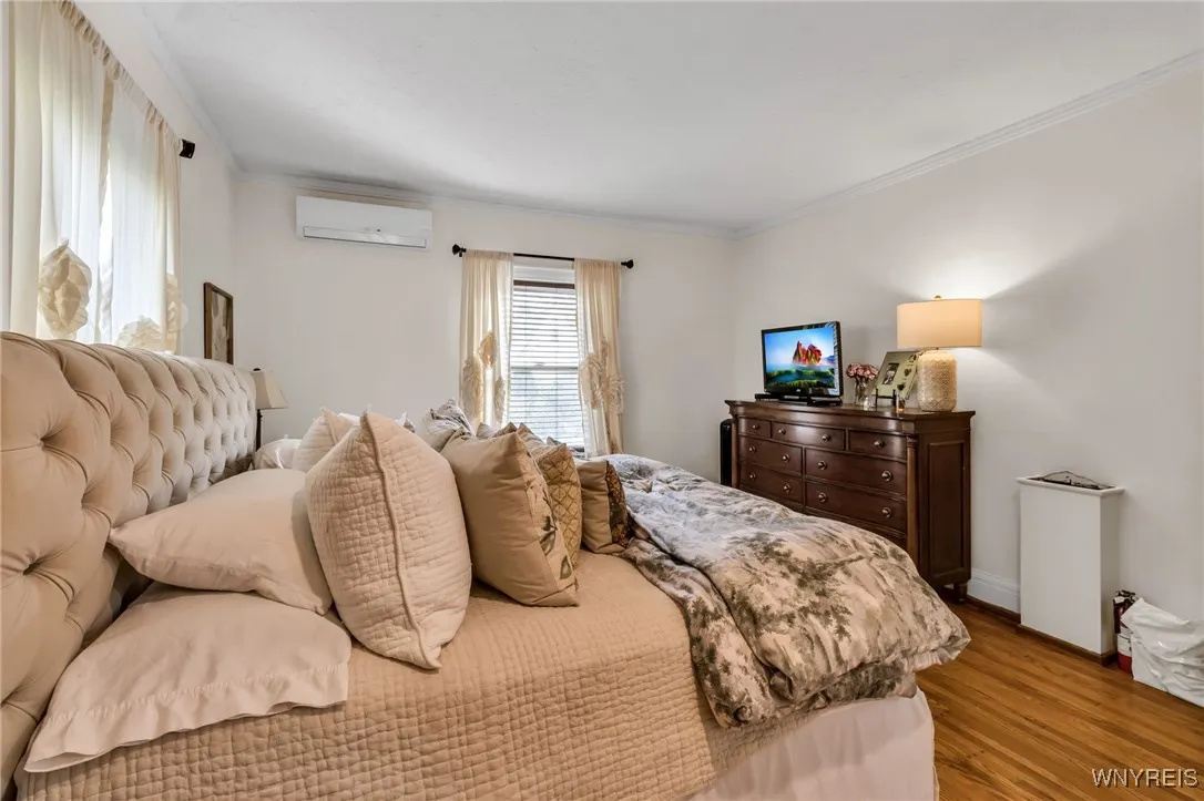 815 James Avenue, Niagara Falls, New York 14305, Niagara Falls, New York 14305, 3 Bedrooms Bedrooms, 8 Rooms Rooms,2 BathroomsBathrooms,Residential,For Sale,815 James Avenue, Niagara Falls, New York 14305,0,B1647101