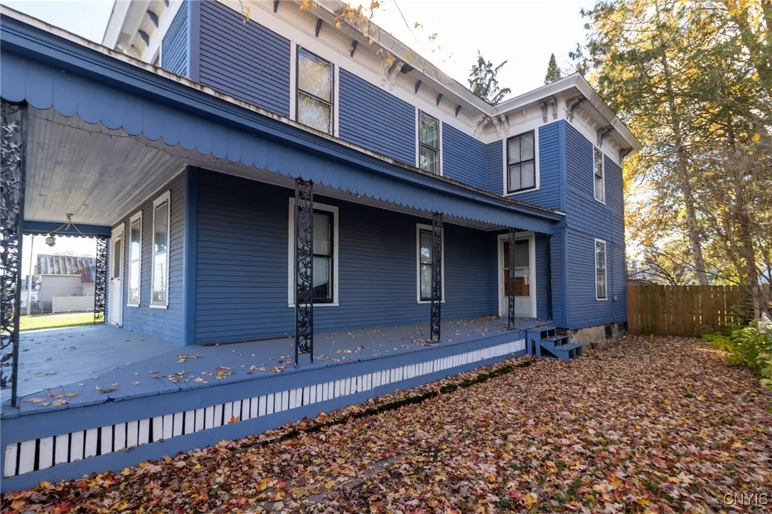 911 State Street, Ogdensburg, New York 13669, Ogdensburg, New York 13669, 4 Bedrooms Bedrooms, 10 Rooms Rooms,2 BathroomsBathrooms,Residential,For Sale,911 State Street, Ogdensburg, New York 13669,0,S1647286