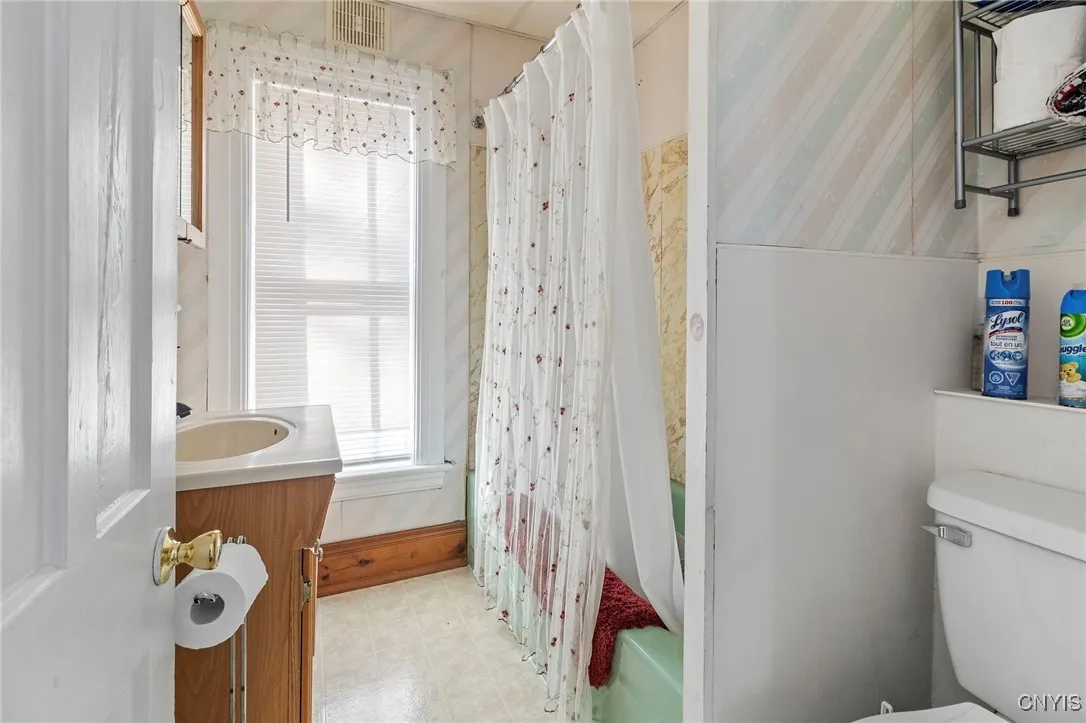 911 State Street, Ogdensburg, New York 13669, Ogdensburg, New York 13669, 4 Bedrooms Bedrooms, 10 Rooms Rooms,2 BathroomsBathrooms,Residential,For Sale,911 State Street, Ogdensburg, New York 13669,0,S1647286