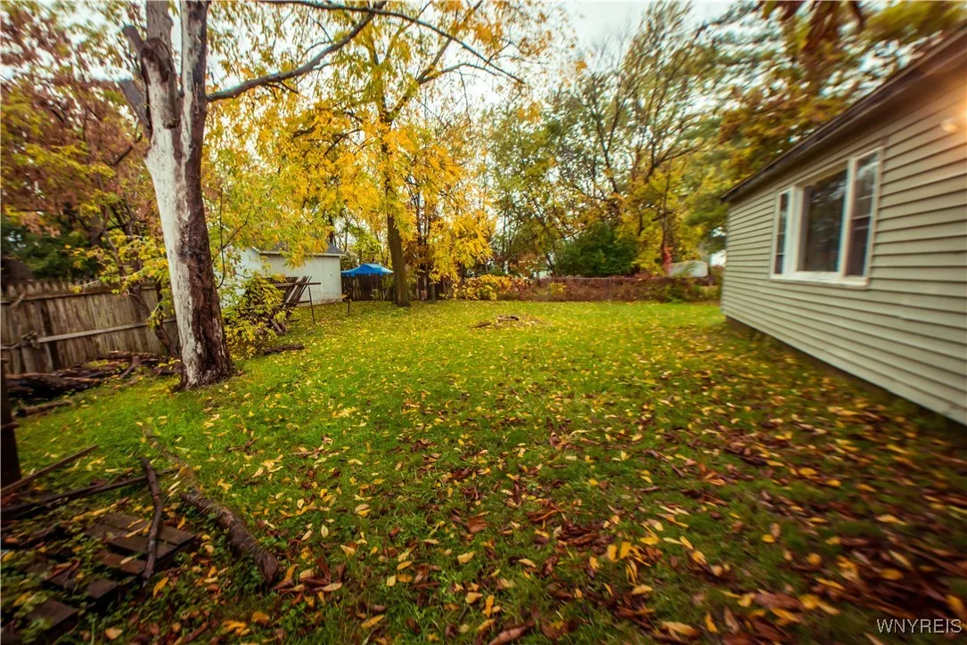 4251 South Park Avenue, Hamburg, New York 14219, Hamburg, New York 14219, 3 Bedrooms Bedrooms, 7 Rooms Rooms,1 BathroomBathrooms,Residential,For Sale,4251 South Park Avenue, Hamburg, New York 14219,0,B1645799