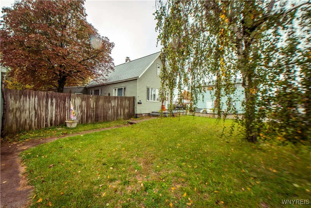 4251 South Park Avenue, Hamburg, New York 14219, Hamburg, New York 14219, 3 Bedrooms Bedrooms, 7 Rooms Rooms,1 BathroomBathrooms,Residential,For Sale,4251 South Park Avenue, Hamburg, New York 14219,0,B1645799