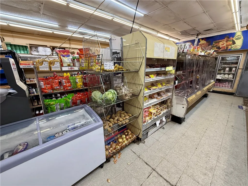 584-600 Hudson Avenue, Rochester, New York 14605, Rochester, New York 14605, ,Commercial Lease,For Rent,584-600 Hudson Avenue, Rochester, New York 14605,0,R1646190