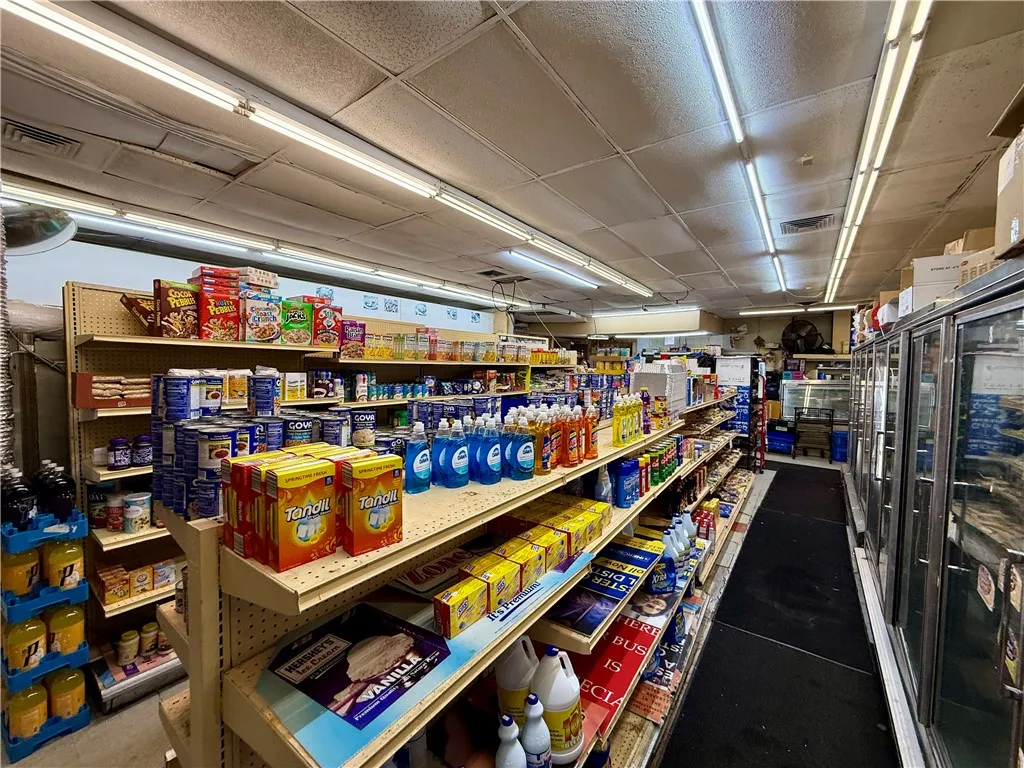 584-600 Hudson Avenue, Rochester, New York 14605, Rochester, New York 14605, ,Commercial Lease,For Rent,584-600 Hudson Avenue, Rochester, New York 14605,0,R1646190