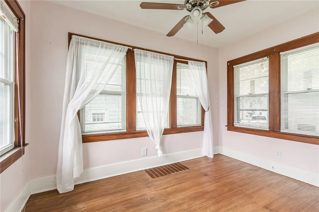 334 E Ridge Road, Rochester, New York 14621, Rochester, New York 14621, 3 Bedrooms Bedrooms, 6 Rooms Rooms,1 BathroomBathrooms,Residential,For Sale,334 E Ridge Road, Rochester, New York 14621,0,R1647315