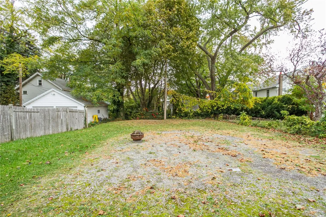 334 E Ridge Road, Rochester, New York 14621, Rochester, New York 14621, 3 Bedrooms Bedrooms, 6 Rooms Rooms,1 BathroomBathrooms,Residential,For Sale,334 E Ridge Road, Rochester, New York 14621,0,R1647315