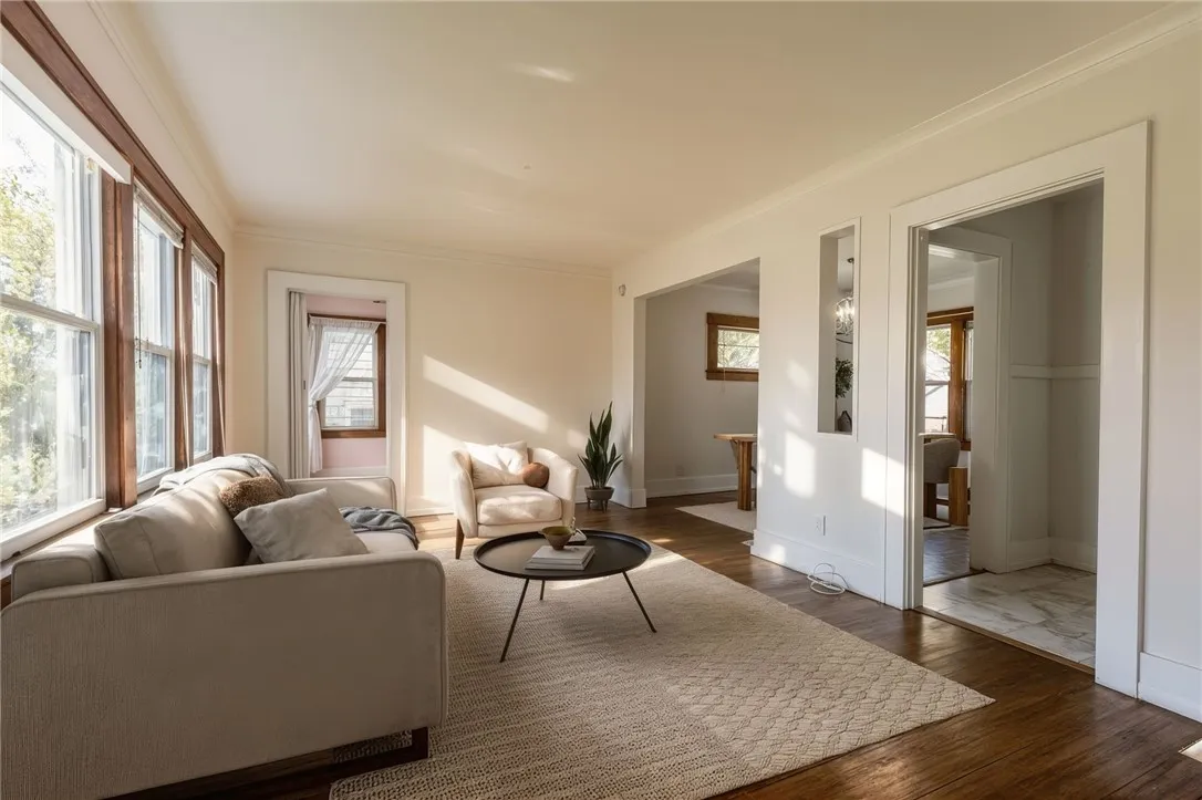 334 E Ridge Road, Rochester, New York 14621, Rochester, New York 14621, 3 Bedrooms Bedrooms, 6 Rooms Rooms,1 BathroomBathrooms,Residential,For Sale,334 E Ridge Road, Rochester, New York 14621,0,R1647315