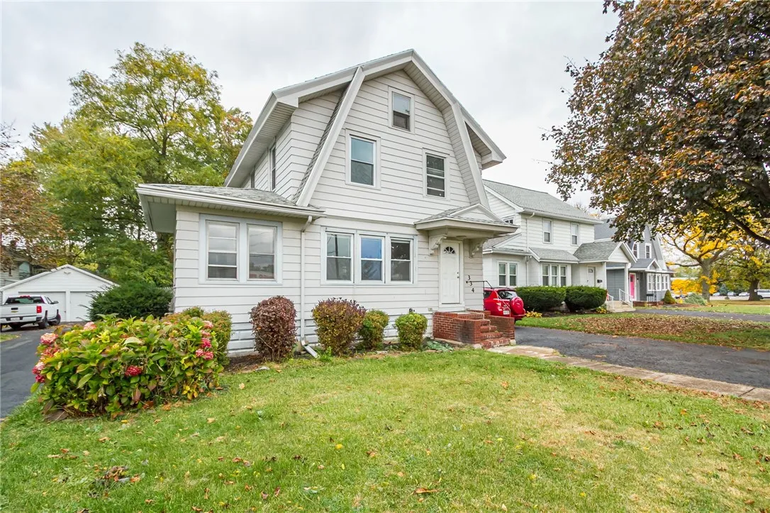 334 E Ridge Road, Rochester, New York 14621, Rochester, New York 14621, 3 Bedrooms Bedrooms, 6 Rooms Rooms,1 BathroomBathrooms,Residential,For Sale,334 E Ridge Road, Rochester, New York 14621,0,R1647315