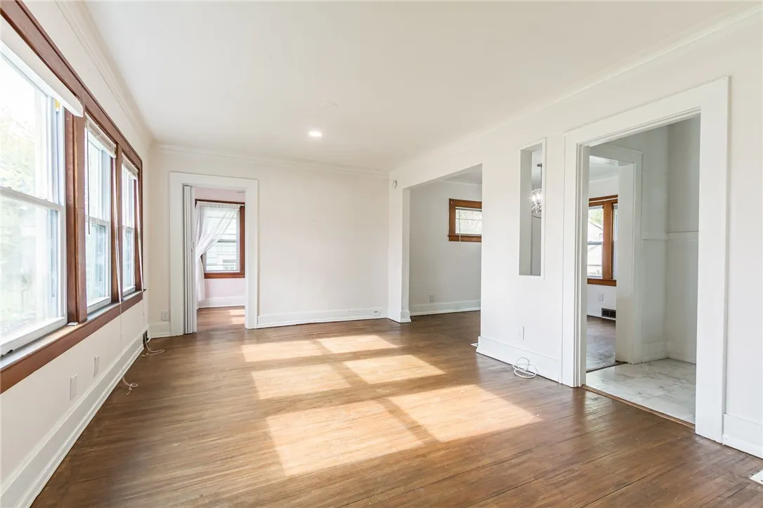 334 E Ridge Road, Rochester, New York 14621, Rochester, New York 14621, 3 Bedrooms Bedrooms, 6 Rooms Rooms,1 BathroomBathrooms,Residential,For Sale,334 E Ridge Road, Rochester, New York 14621,0,R1647315