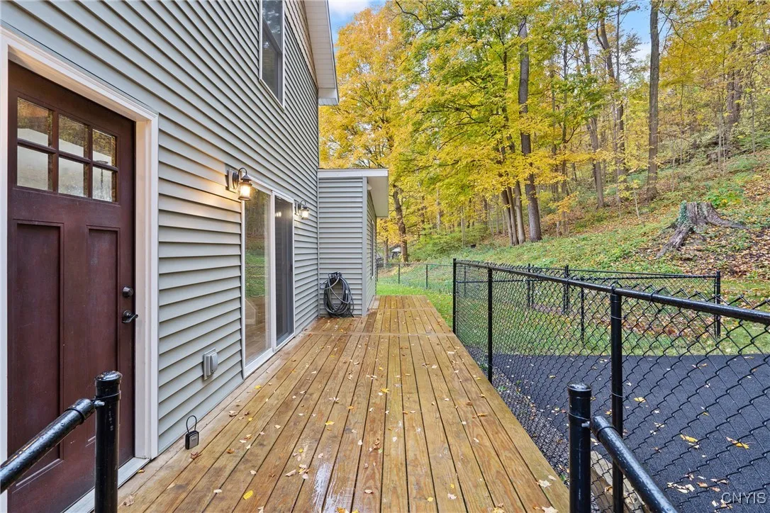 8768 State Route 5, Manlius, New York 13037, Manlius, New York 13037, 3 Bedrooms Bedrooms, 7 Rooms Rooms,2 BathroomsBathrooms,Residential,For Sale,8768 State Route 5, Manlius, New York 13037,0,S1647288