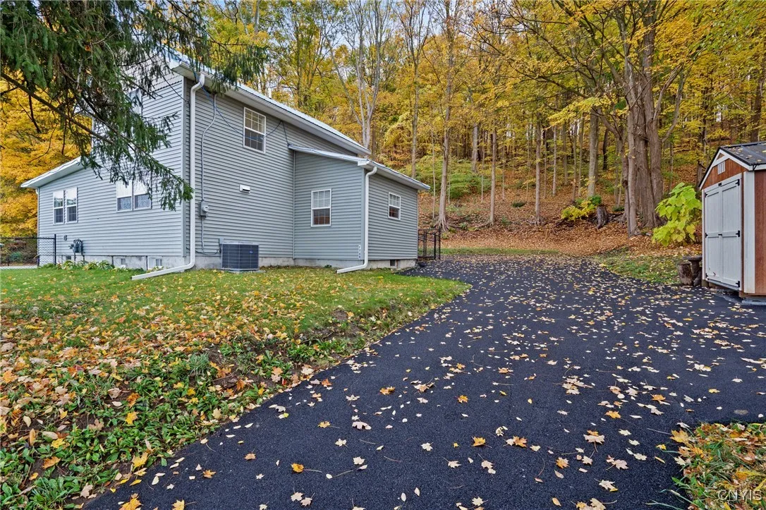 8768 State Route 5, Manlius, New York 13037, Manlius, New York 13037, 3 Bedrooms Bedrooms, 7 Rooms Rooms,2 BathroomsBathrooms,Residential,For Sale,8768 State Route 5, Manlius, New York 13037,0,S1647288