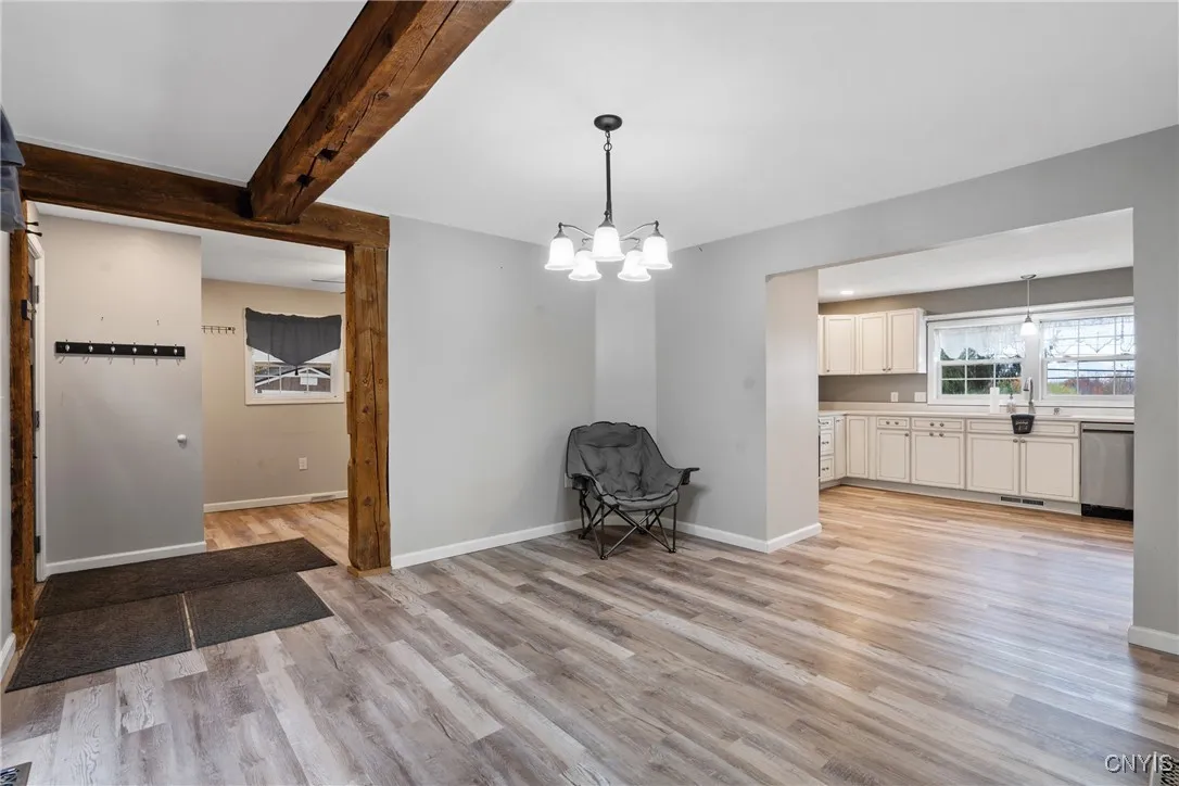 8768 State Route 5, Manlius, New York 13037, Manlius, New York 13037, 3 Bedrooms Bedrooms, 7 Rooms Rooms,2 BathroomsBathrooms,Residential,For Sale,8768 State Route 5, Manlius, New York 13037,0,S1647288