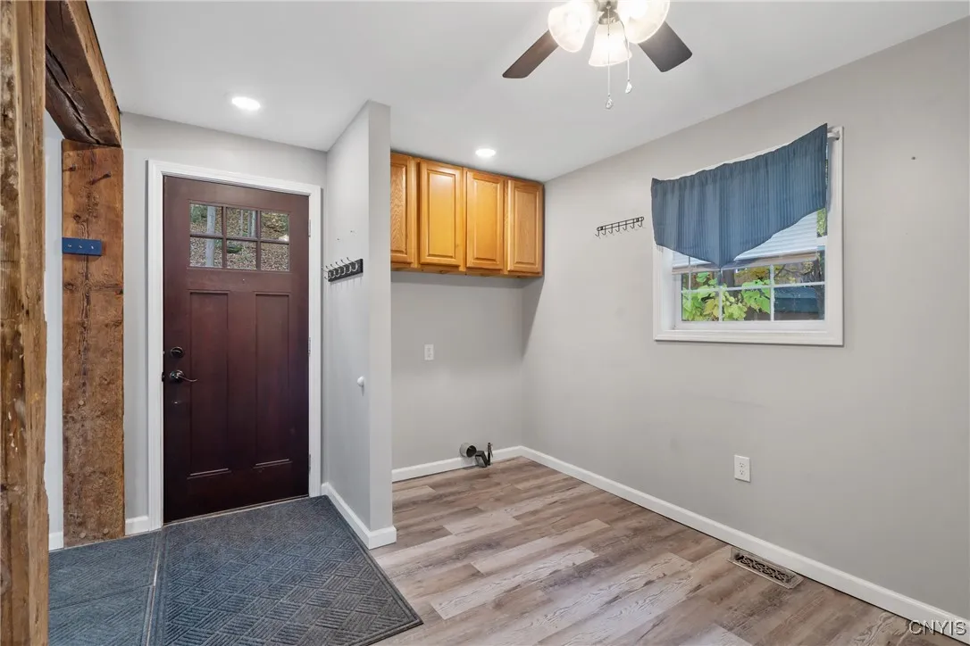 8768 State Route 5, Manlius, New York 13037, Manlius, New York 13037, 3 Bedrooms Bedrooms, 7 Rooms Rooms,2 BathroomsBathrooms,Residential,For Sale,8768 State Route 5, Manlius, New York 13037,0,S1647288