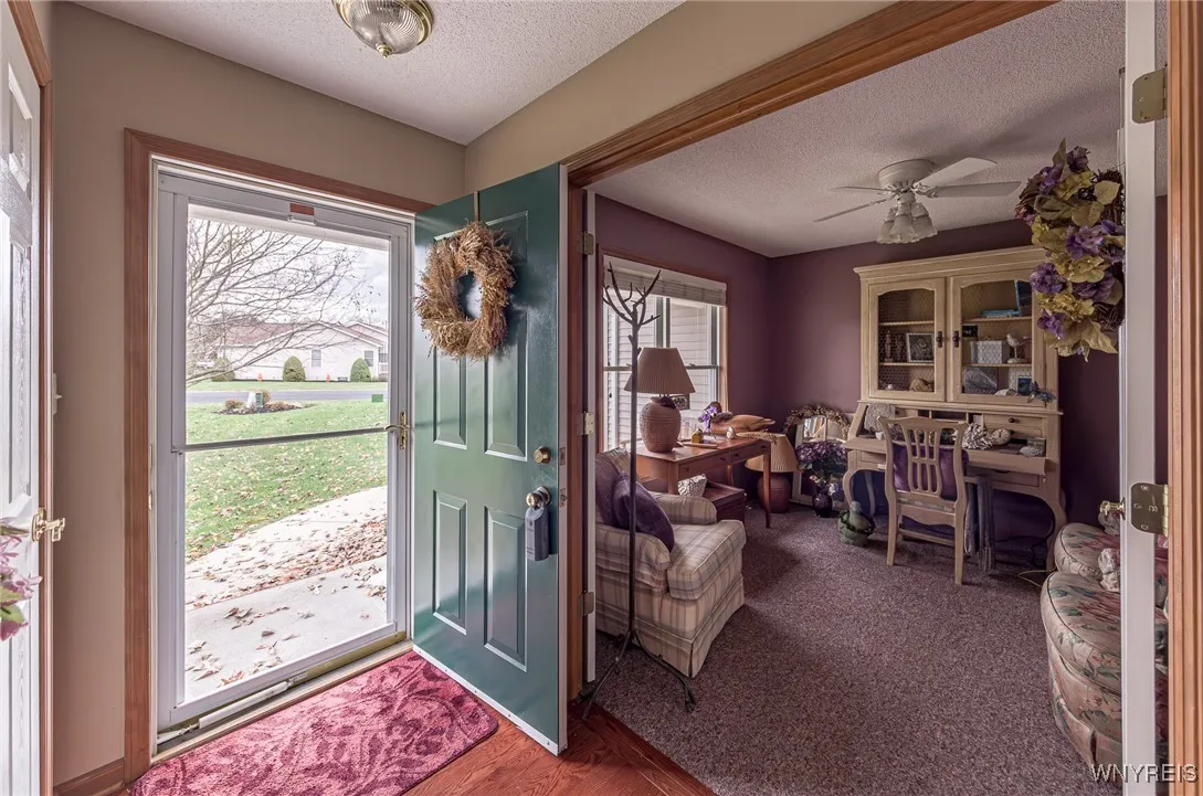 34 Alexander Parkway, Pendleton, New York 14120, Pendleton, New York 14120, 2 Bedrooms Bedrooms, 7 Rooms Rooms,2 BathroomsBathrooms,Residential,For Sale,34 Alexander Parkway, Pendleton, New York 14120,0,B1647118