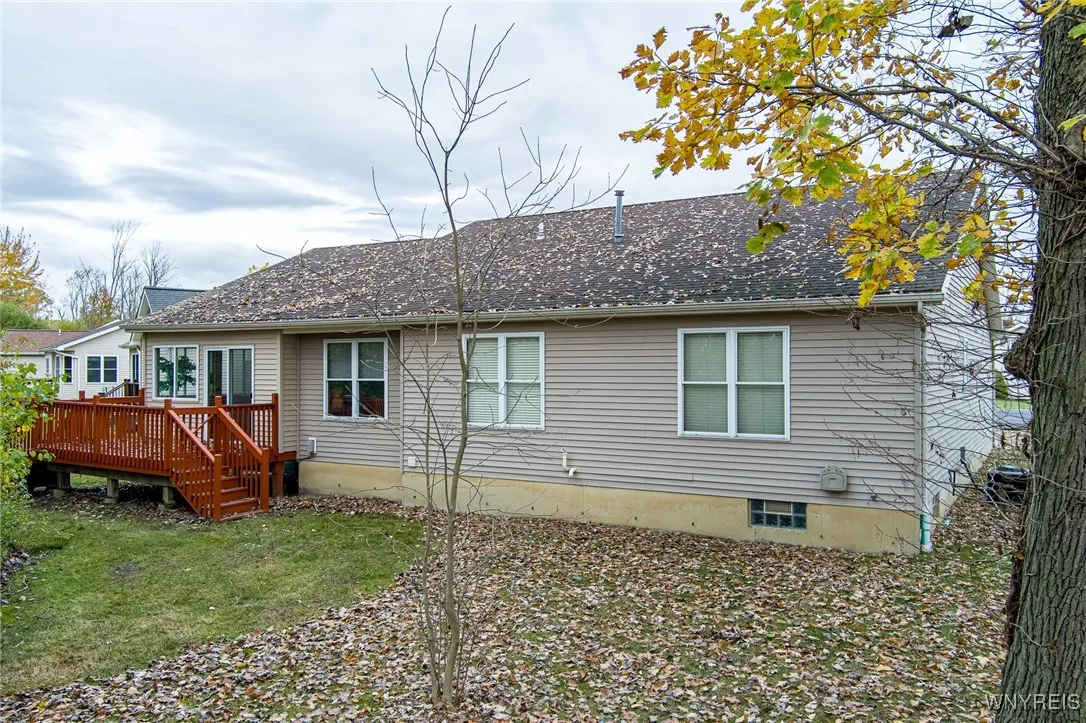 34 Alexander Parkway, Pendleton, New York 14120, Pendleton, New York 14120, 2 Bedrooms Bedrooms, 7 Rooms Rooms,2 BathroomsBathrooms,Residential,For Sale,34 Alexander Parkway, Pendleton, New York 14120,0,B1647127