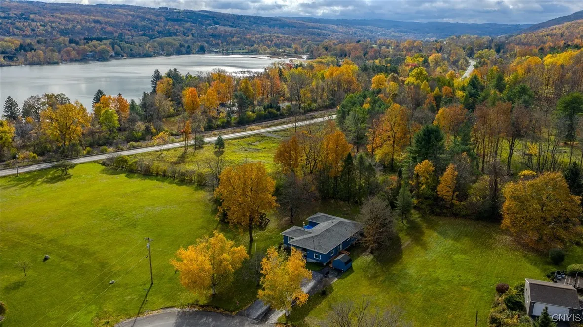 6414 Hedgerow Lane, Lafayette, New York 13078, Lafayette, New York 13078, 3 Bedrooms Bedrooms, 8 Rooms Rooms,1 BathroomBathrooms,Residential,For Sale,6414 Hedgerow Lane, Lafayette, New York 13078,0,S1647133