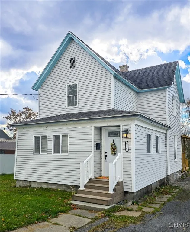 210 St Lawrence Avenue East, Brownville, New York, Brownville, New York 13615, 4 Bedrooms Bedrooms, 10 Rooms Rooms,1 BathroomBathrooms,Residential,For Sale,210 St Lawrence Avenue East, Brownville, New York ,0,S1647306