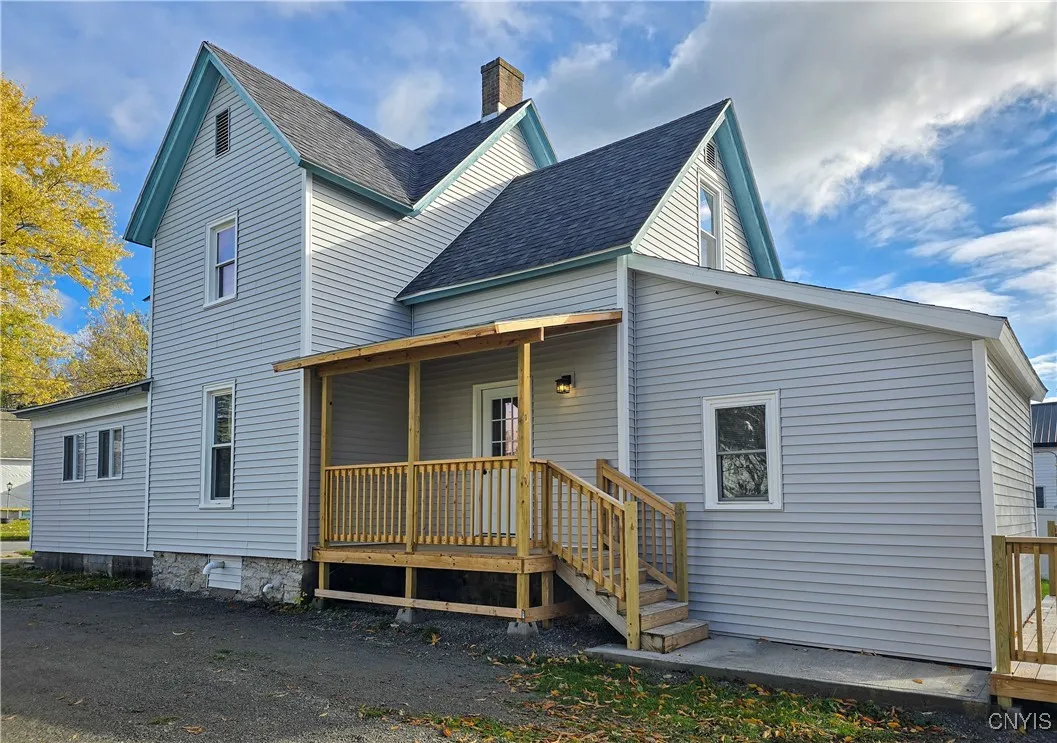 210 St Lawrence Avenue East, Brownville, New York, Brownville, New York 13615, 4 Bedrooms Bedrooms, 10 Rooms Rooms,1 BathroomBathrooms,Residential,For Sale,210 St Lawrence Avenue East, Brownville, New York ,0,S1647306