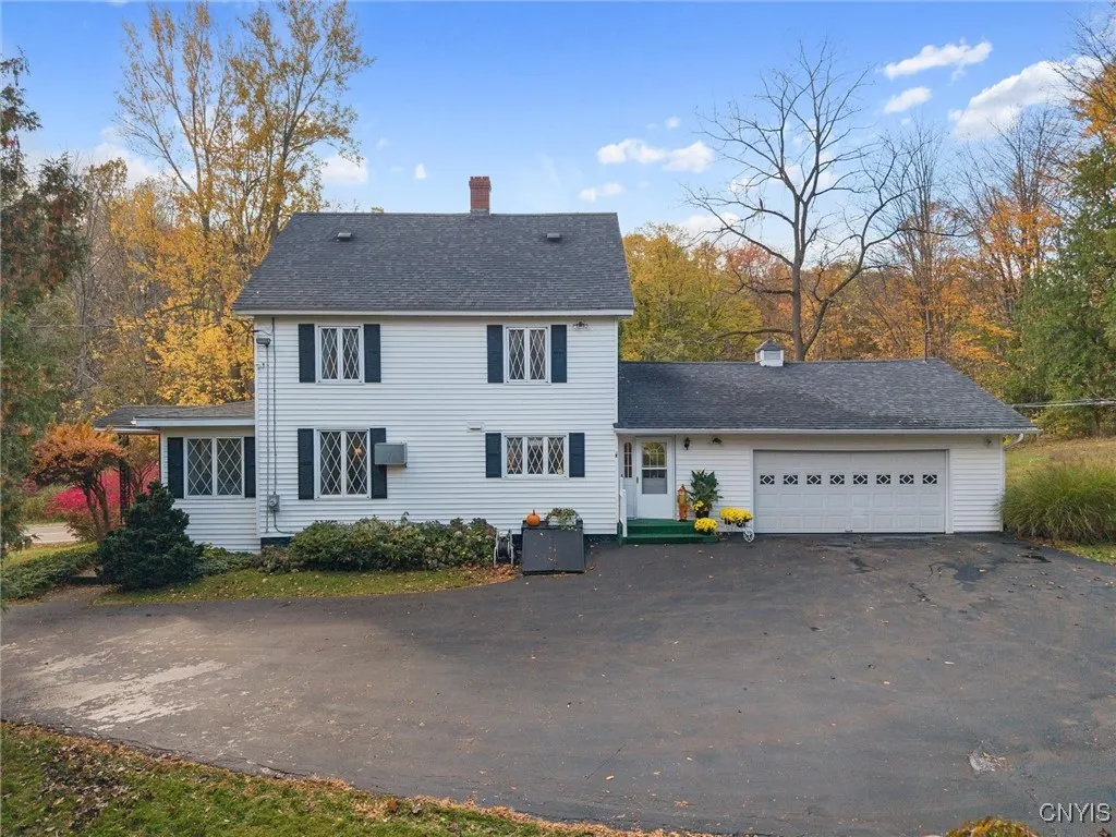 SIDE VIEW ATTACHED 2 CAR GARAGE