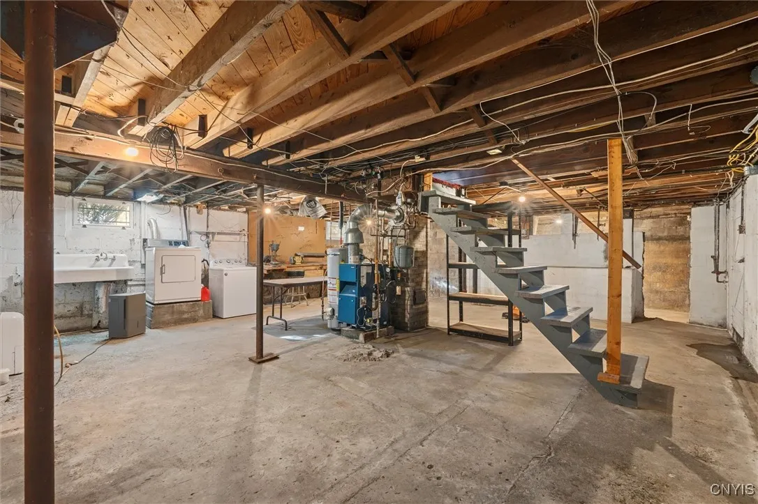 FULL BASEMENT W/INTERIOR & EXTERIOR ENTRANCE