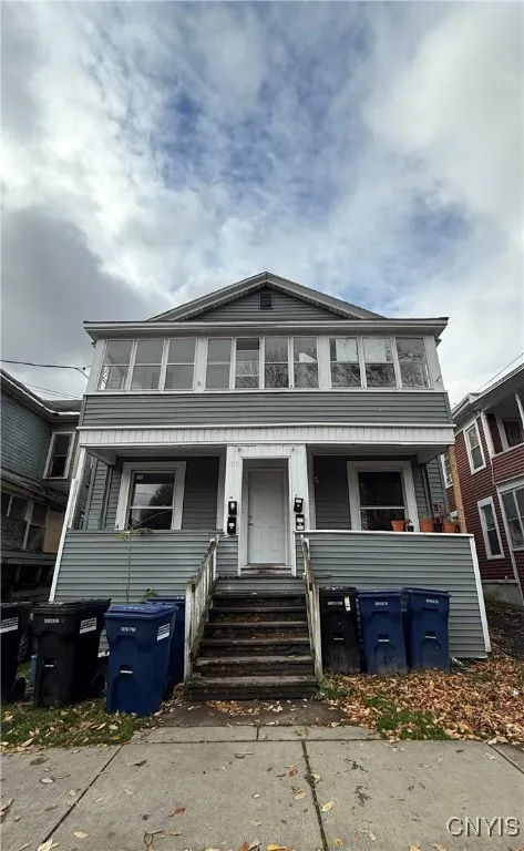 221.5 Lakeview Avenue 1e, Syracuse, New York 13204, Syracuse, New York 13204, 2 Bedrooms Bedrooms, 5 Rooms Rooms,1 BathroomBathrooms,Residential Lease,For Rent,221.5 Lakeview Avenue 1e, Syracuse, New York 13204,0,S1647138