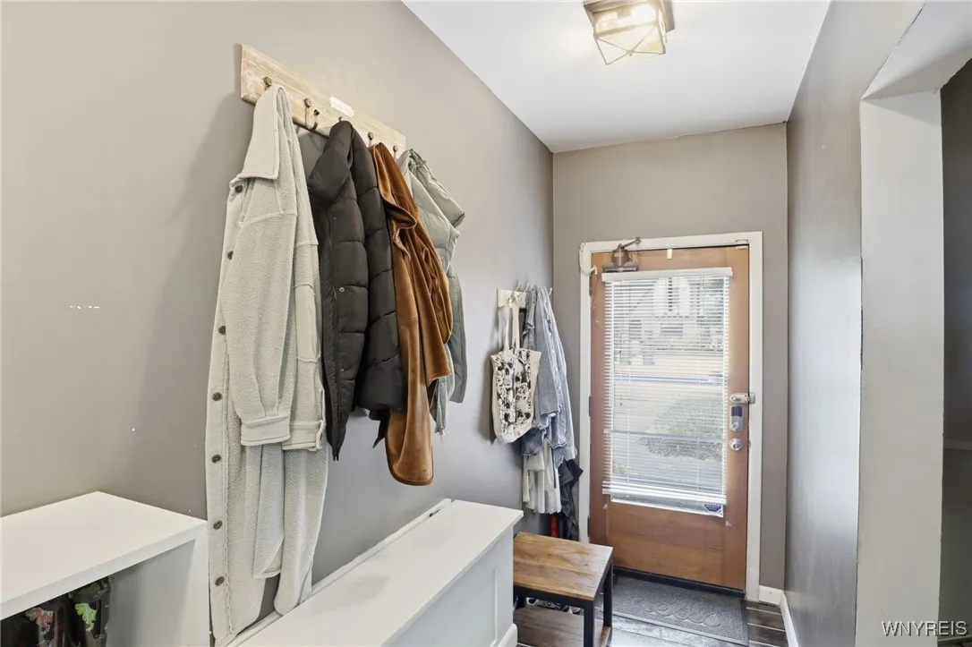 1060 Amherst Street, Buffalo, New York 14216, Buffalo, New York 14216, 4 Bedrooms Bedrooms, 10 Rooms Rooms,1 BathroomBathrooms,Residential,For Sale,1060 Amherst Street, Buffalo, New York 14216,0,B1645224