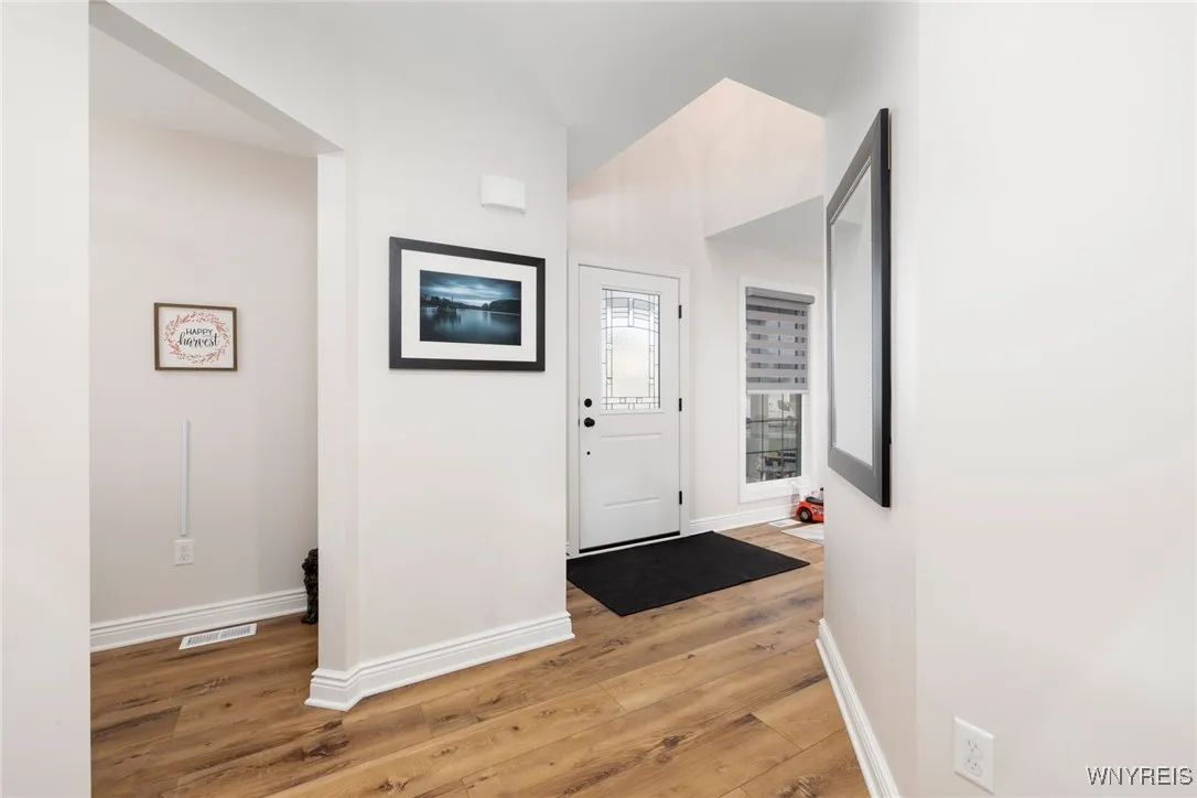 23 Greenspring Court, West Seneca, New York 14224, West Seneca, New York 14224, 4 Bedrooms Bedrooms, 13 Rooms Rooms,2 BathroomsBathrooms,Residential,For Sale,23 Greenspring Court, West Seneca, New York 14224,0,B1647313