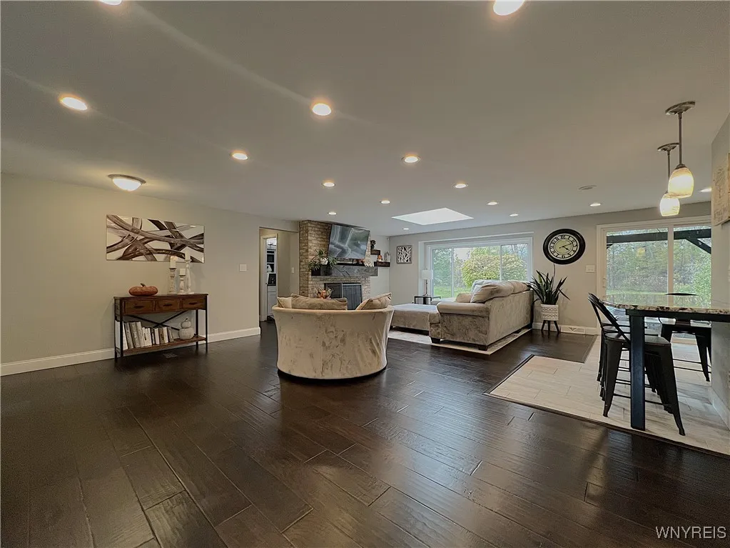 7812 Northfield Road, Clarence, New York 14032, Clarence, New York 14032, 3 Bedrooms Bedrooms, 8 Rooms Rooms,2 BathroomsBathrooms,Residential,Closed,7812 Northfield Road, Clarence, New York 14032,0,B1647260